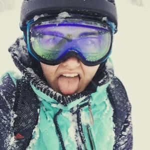 Meet your Posher, Teodora